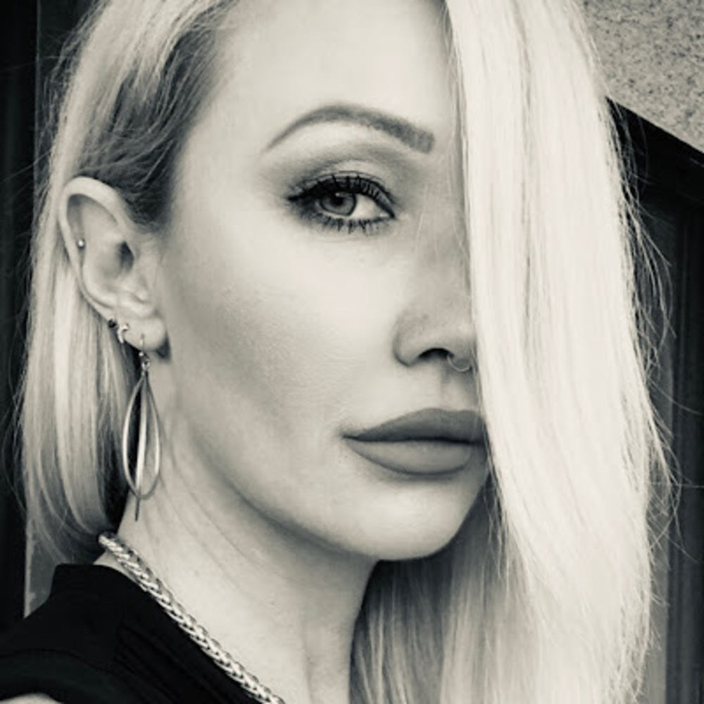 Meet your Posher, Denisa